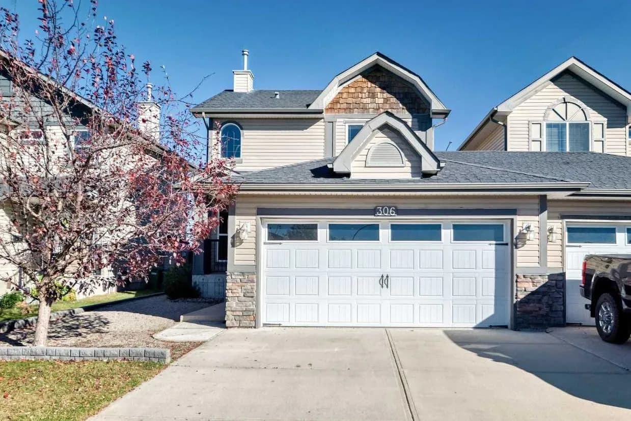 Semi Detached (Half Duplex)