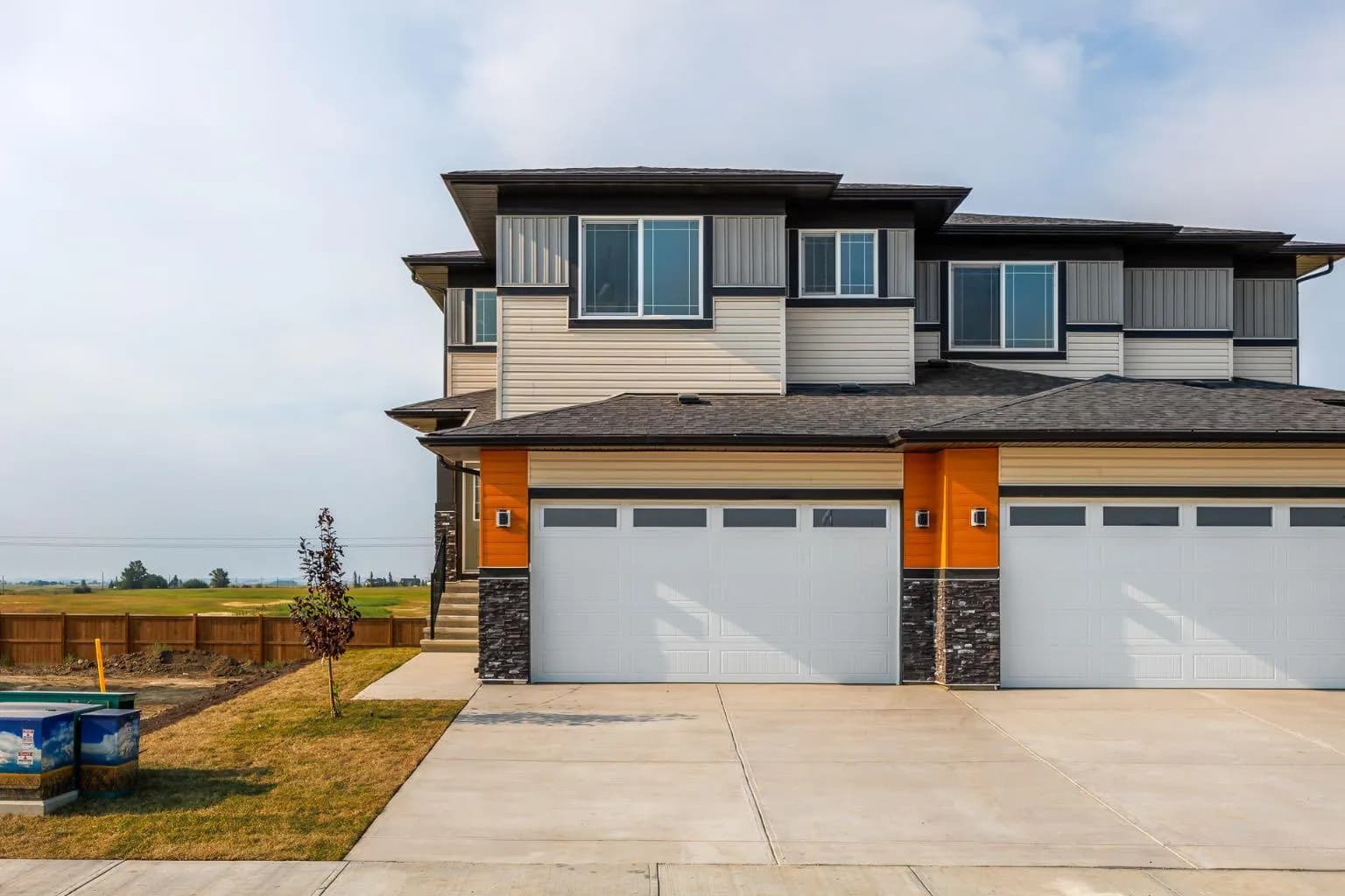 Semi Detached (Half Duplex)