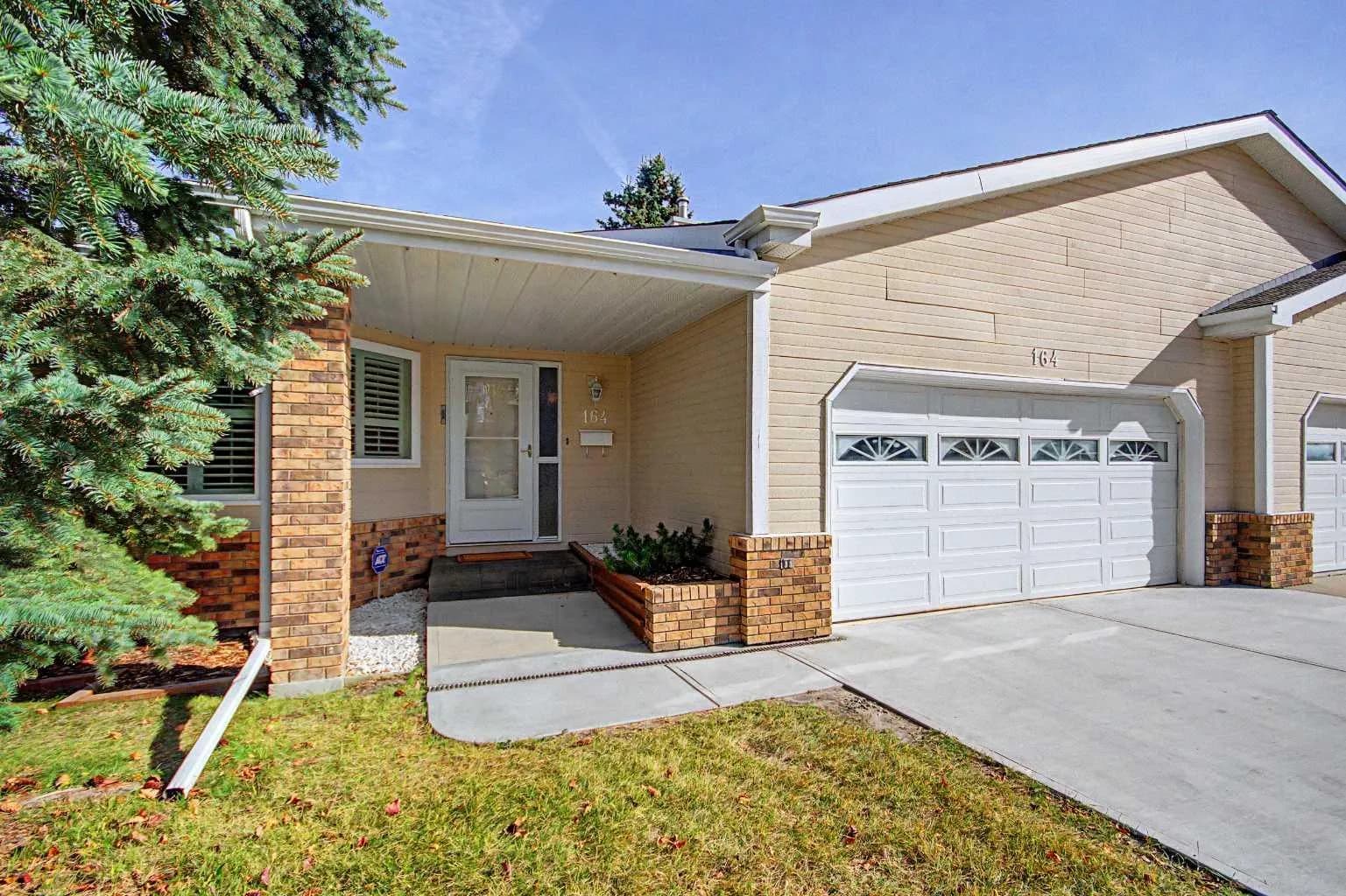 Semi Detached (Half Duplex)