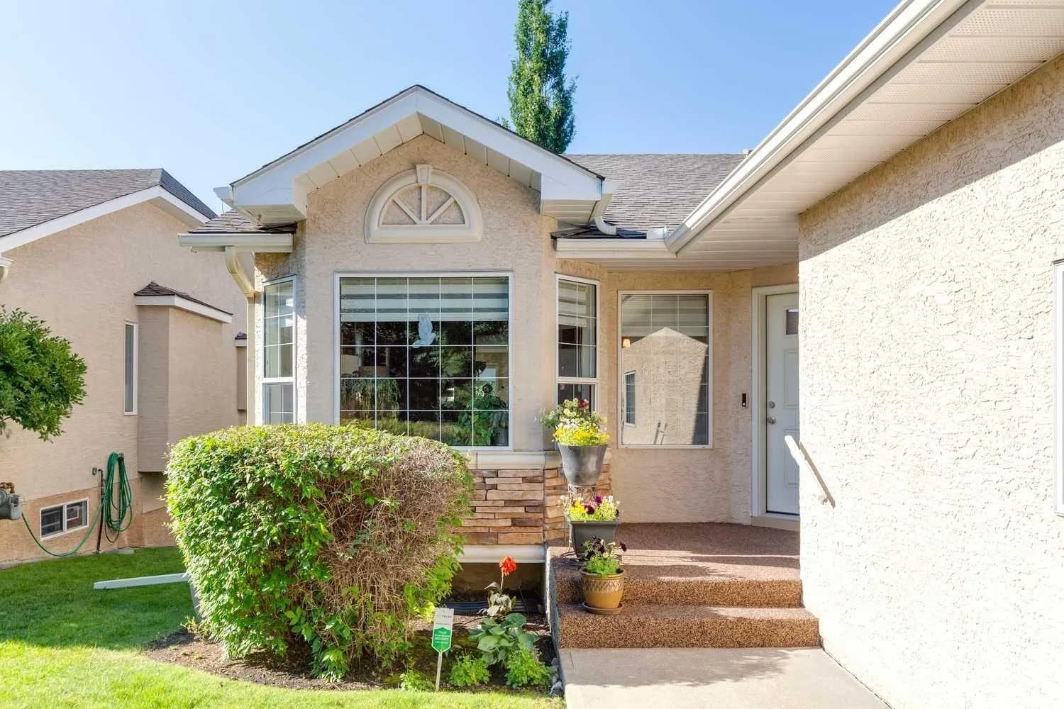 Semi Detached (Half Duplex)