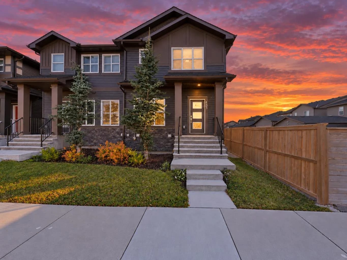 Semi Detached (Half Duplex)